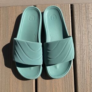 Lululemon Restfeel Slides FOREST color